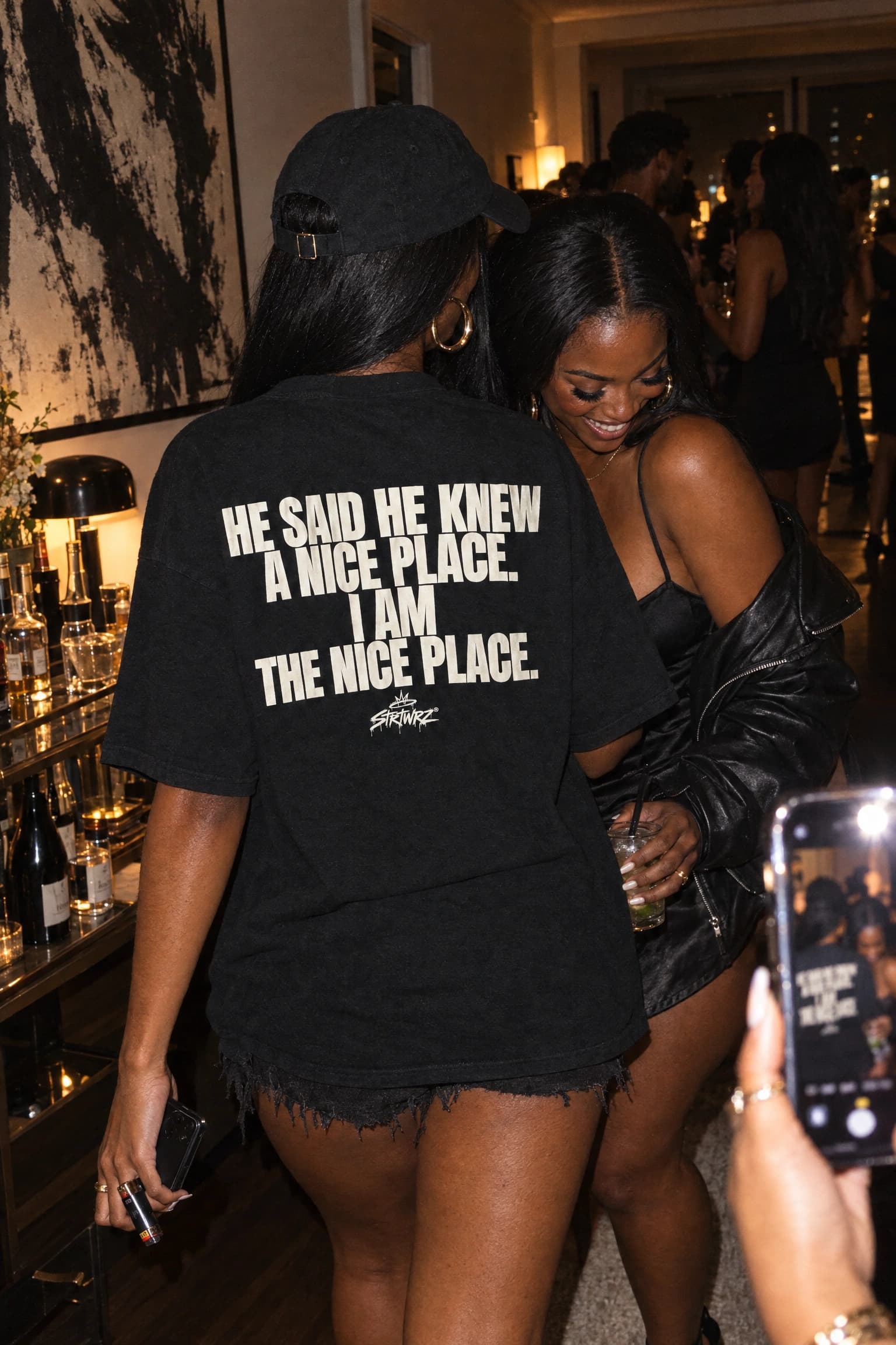 The Nice Place in Black, front view